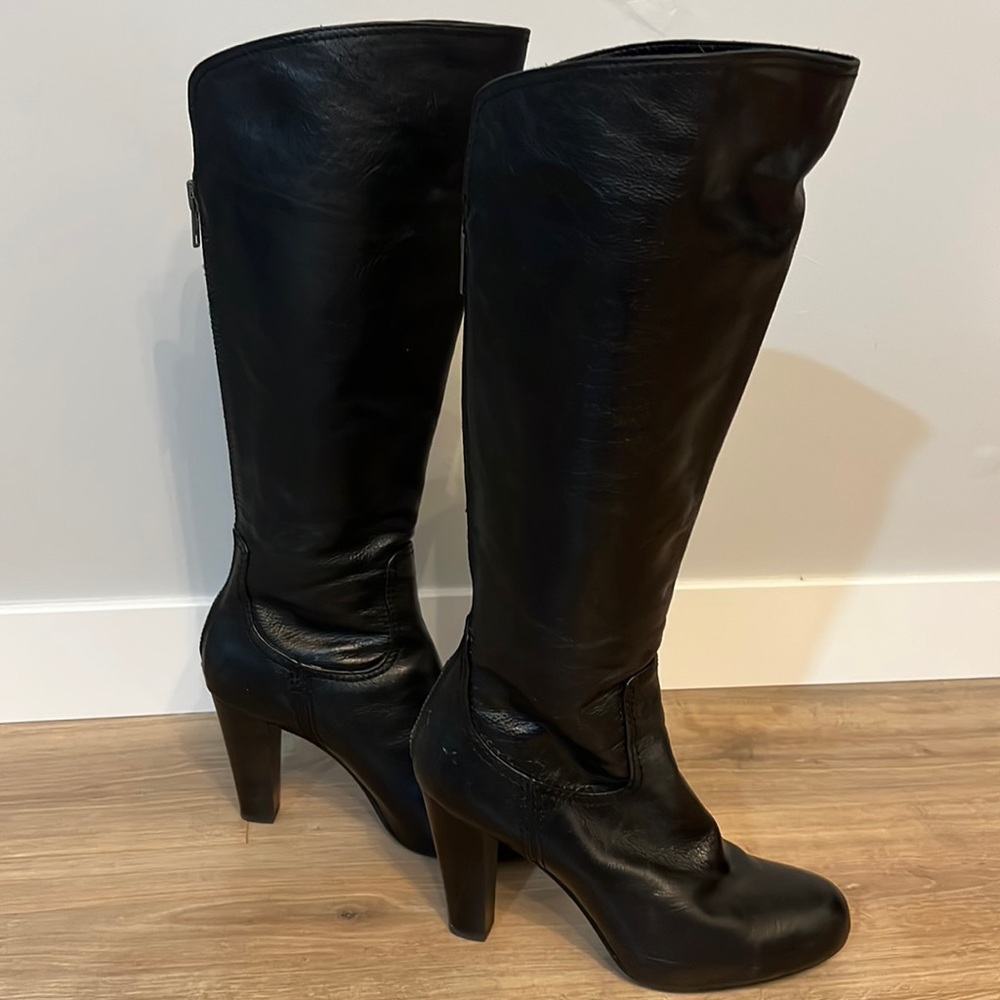 Frye Miranda Black Leather Heeled Boots